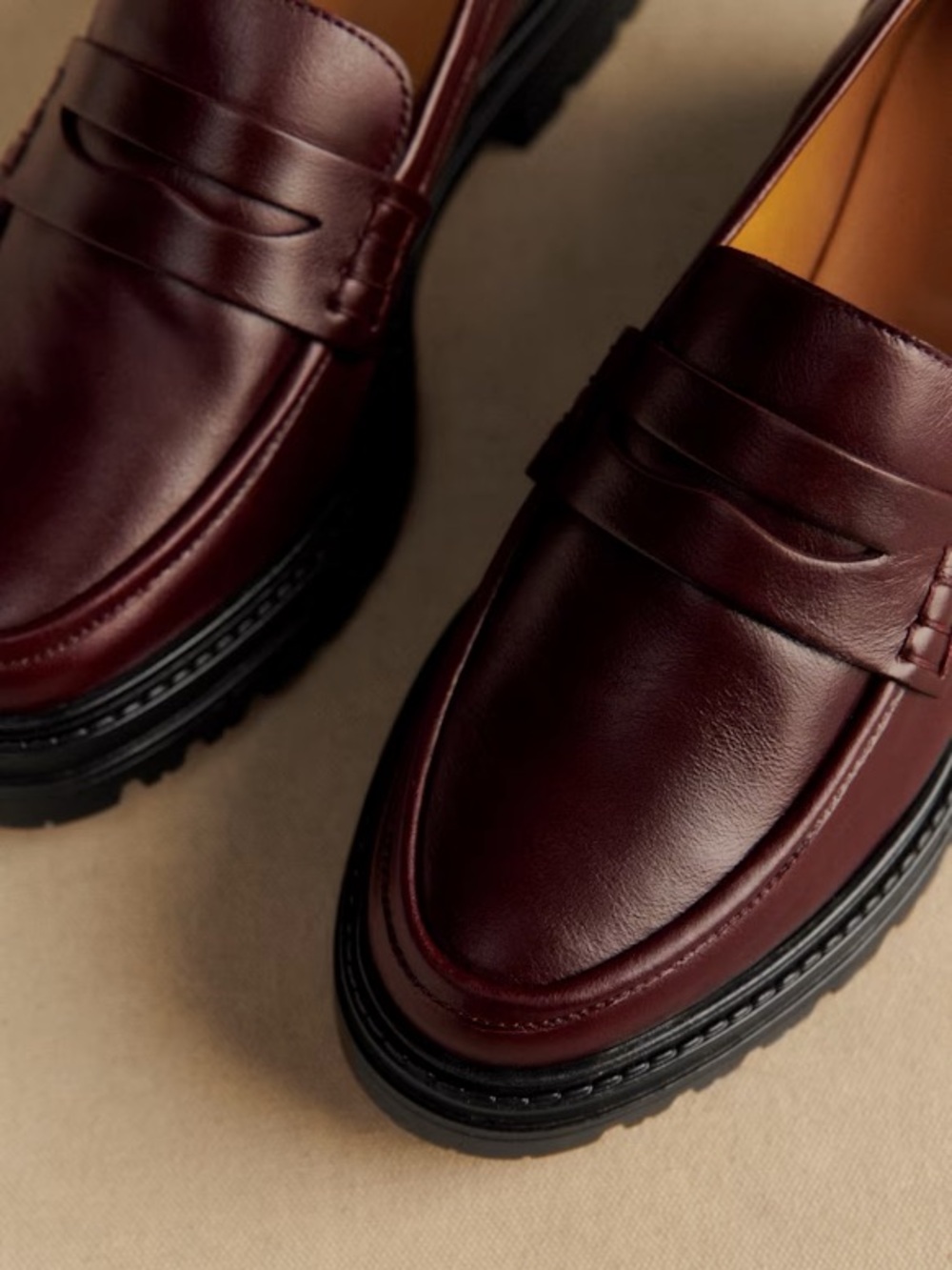 EUC Sézane Albane Loafers in Glossy Burgundy Size 9 - Picture 2 of 11